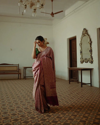 Aldwych Woven Banarasi Silk Blend Saree(Maroon)