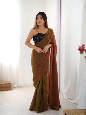 Pandadi Saree Solid/Plain Bollywood Silk Blend Saree(Green)