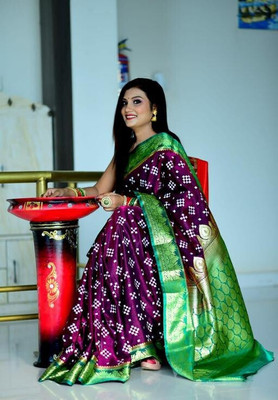 HouseOfCommon Woven Banarasi Jacquard Saree(Purple)