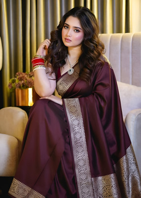 Sijileen Woven, Solid/Plain Banarasi Satin Saree(Maroon)