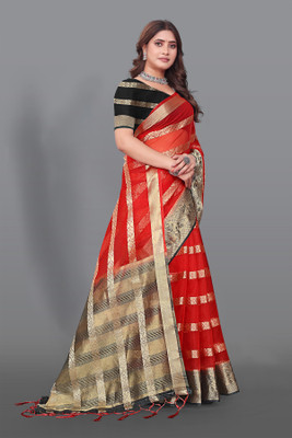 Aarunika BS Solid/Plain Bollywood Organza Saree(Red, Gold)