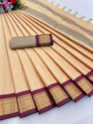 KanjiQueen Woven Kanjivaram Pure Silk, Cotton Blend Saree(Cream, Maroon)