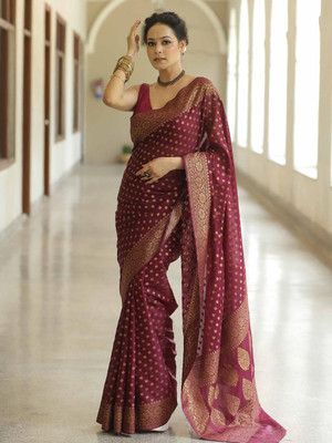 Divastri Woven Banarasi Silk Blend Saree(Maroon)