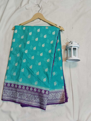 KASHIRATNAM Embroidered, Self Design Bollywood Georgette Saree(Green)