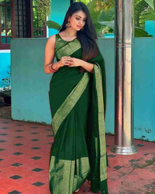 Bhakti Creative Solid/Plain Banarasi Silk Blend Saree(Green)