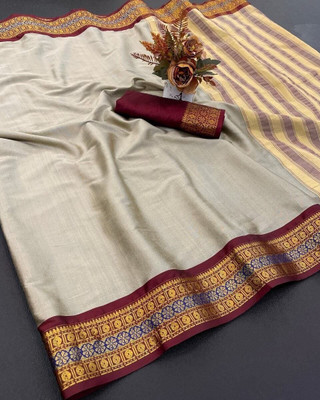 looknchoice Woven Banarasi Silk Blend Saree(Cream)
