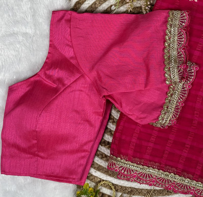 OZONE DESIGNS Embroidered Bollywood Chiffon Saree(Red)