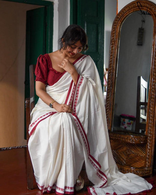 BiswasTextiles Self Design Handloom Cotton Blend Saree(Cream)