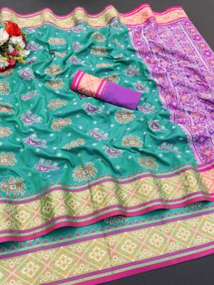 Pionex Woven Patola Pure Silk Saree(Light Blue)