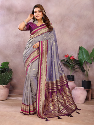 Tasrika Embroidered Kalamkari Pure Silk Saree(Grey)
