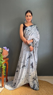 fashionfever Printed Bollywood Chiffon Saree(White, Black)
