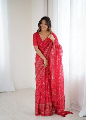RAJESHWAR FASHION Floral Print Bollywood Chiffon, Georgette Saree(Red)