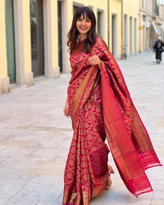 Rudr Venture Digital Print Banarasi Silk Blend Saree(Red)