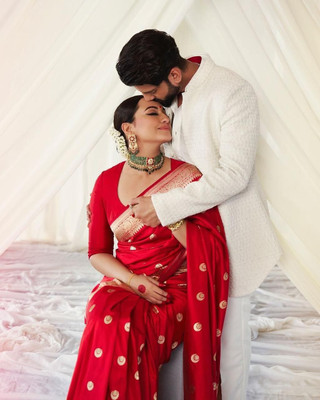 WILLMAKE Solid/Plain Bollywood Georgette Saree(Red)