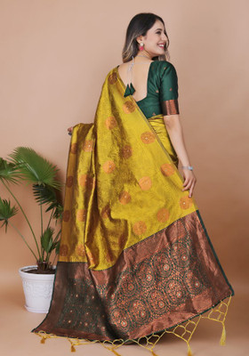 preyufashion Woven Banarasi Art Silk, Jacquard Saree(Gold)