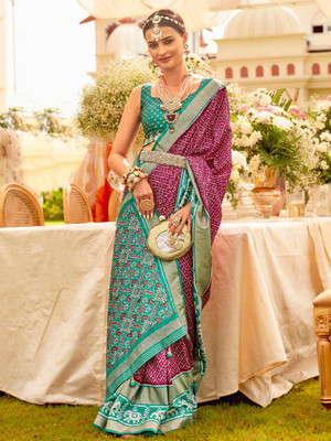 ANOUK Woven Patola Silk Blend Saree(Maroon)
