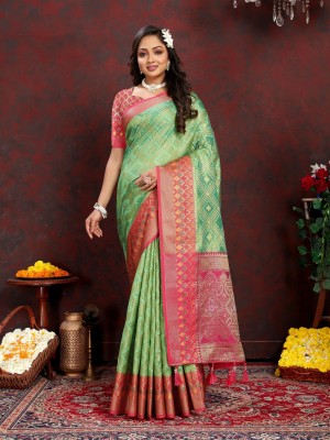 Niwaa Printed, Embellished, Woven Paithani Jacquard, Silk Blend Saree(Green)