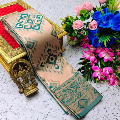 Deepkala Designer Woven, Printed Kanjivaram Silk Blend Saree(Green, Cream)