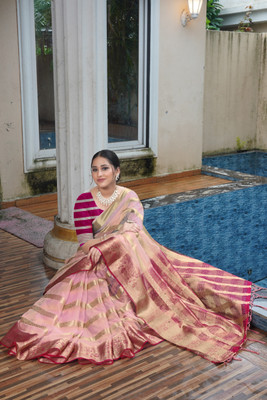 Aarunika MT Solid/Plain Bollywood Organza Saree(Pink)