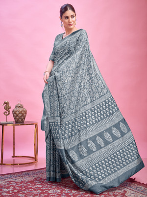 Divastri Printed Hand Batik Silk Blend Saree(Grey)