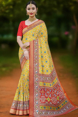 Sarkar Textiles Floral Print Patola Pure Silk Saree(Yellow)