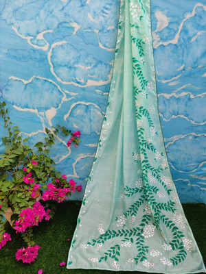 TARAAMATI Floral Print Daily Wear Cotton Blend Saree(Light Green)