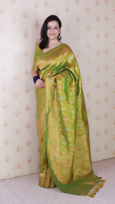 SUDIPTA Embroidered Banarasi Pure Silk Saree(Green)