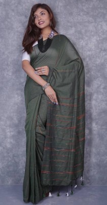 Shree Hari Self Design Handloom Cotton Blend Saree(Green)