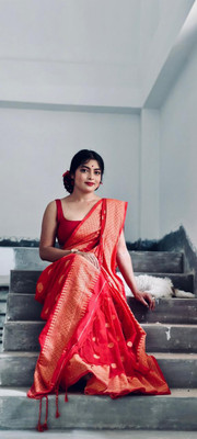 SARADA HANDLOOM Solid/Plain Daily Wear Pure Cotton Saree(Red)