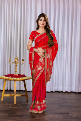 aai k Self Design Bollywood Chiffon Saree(Red)