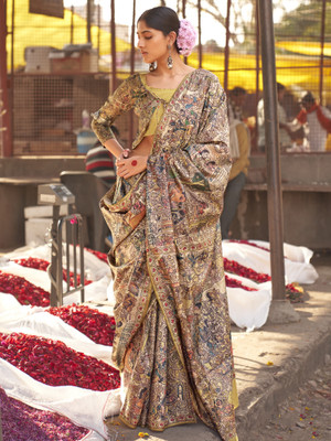 Sareemall Printed Baluchari Silk Blend Saree(Beige)