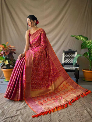 Divastri Embroidered Banarasi Silk Blend Saree(Pink)