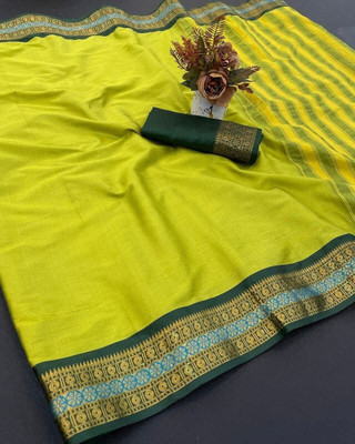 looknchoice Woven Banarasi Silk Blend Saree(Light Green)