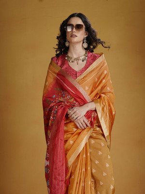 Eeza Woven, Printed Handloom Silk Blend Saree(Orange)