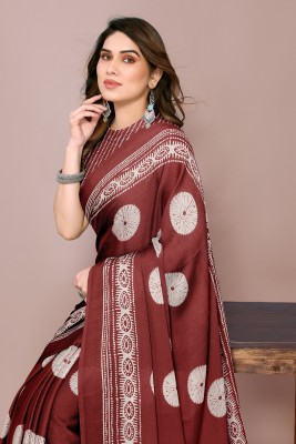 MIRCHI FASHION Printed, Blocked Printed Hand Batik Chiffon, Georgette Saree(Maroon, Cream)