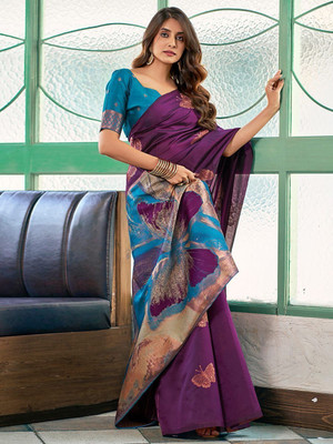 RAJESHWAR FASHION Woven Kanjivaram Jacquard Saree(Magenta, Light Green)