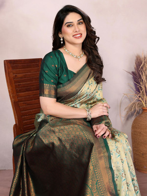 VASTUKALA Woven Kanjivaram Pure Silk, Art Silk Saree(Light Green, Green)