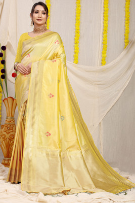 AMIRAT CLOTHING Self Design Kanjivaram Chanderi Saree(Cream)