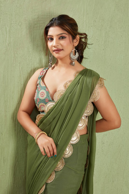 HouseOfCommon Solid/Plain, Embellished Bollywood Georgette Saree(Green)