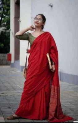 NADIA HANDALOOM Self Design Handloom Pure Cotton Saree(Red)