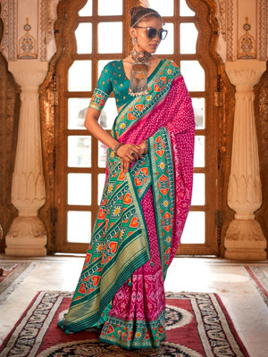 Tasrika Printed Patola Silk Blend Saree(Pink)