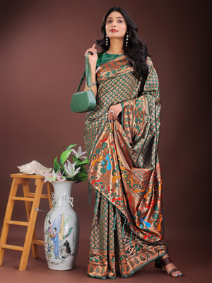 Tasrika Woven Kanjivaram Silk Blend Saree(Green)