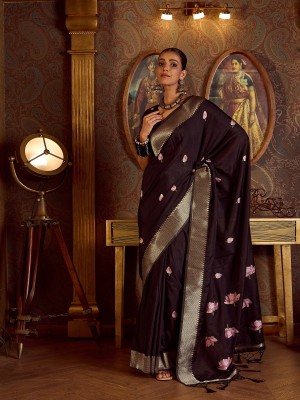 Vichitra Woven, Self Design Handloom Pure Cotton, Jacquard Saree(Black)