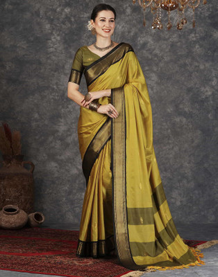 HouseOfCommon Woven Banarasi Cotton Silk Saree(Green, Black)