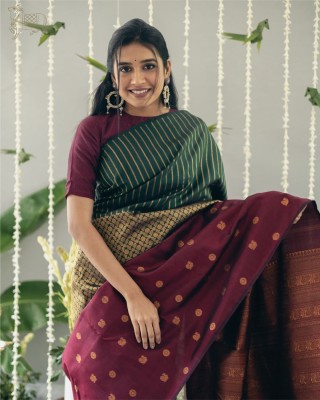 KM CREATION Geometric Print Banarasi Jacquard Saree(Maroon)