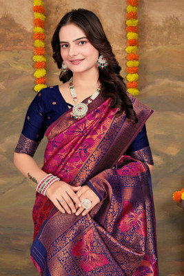 Om Shantam sarees Woven, Self Design Kanjivaram Art Silk, Jacquard Saree(Magenta)