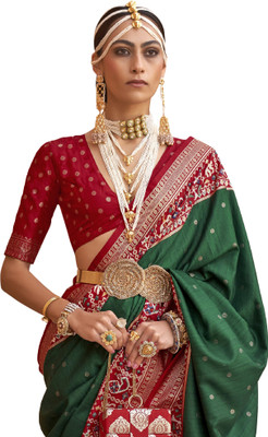Akhilam Self Design Patola Silk Blend Saree(Green, Red)