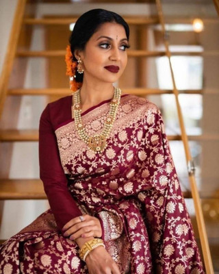 SWAMI STUDIO Self Design Banarasi Jacquard Saree(Maroon)