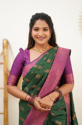 Rudr Venture Graphic Print Banarasi Silk Blend Saree(Green)