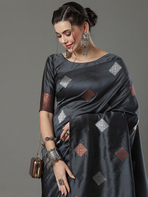 Divastri Printed Tant Silk Blend Saree(Grey)